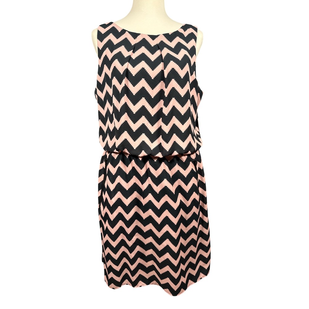 SLNY Chevron Sleeveless Casual Dress Elastic Waist Pink Black 16 Zip Pocktes NEW
